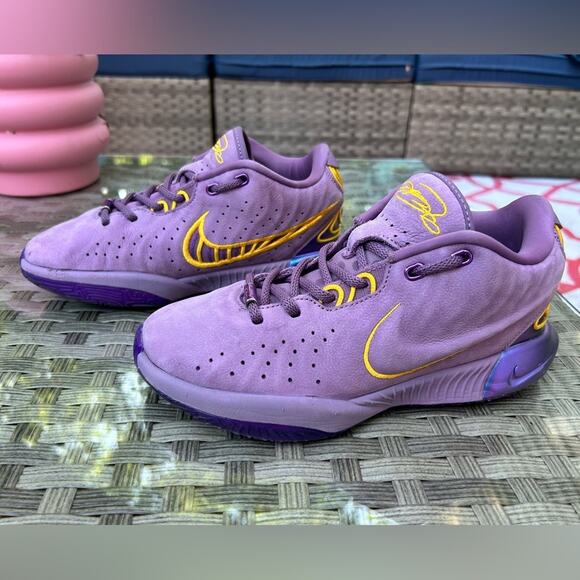 Nike Other - Nike LeBron 21 "Purple Rain" Zoom Air Size Youth 5Y